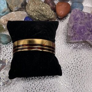 3.6.26-24 Sergio Lub of CA Goldtone & Faux Tortoise 🐢 Inlays Cuff Bracelet